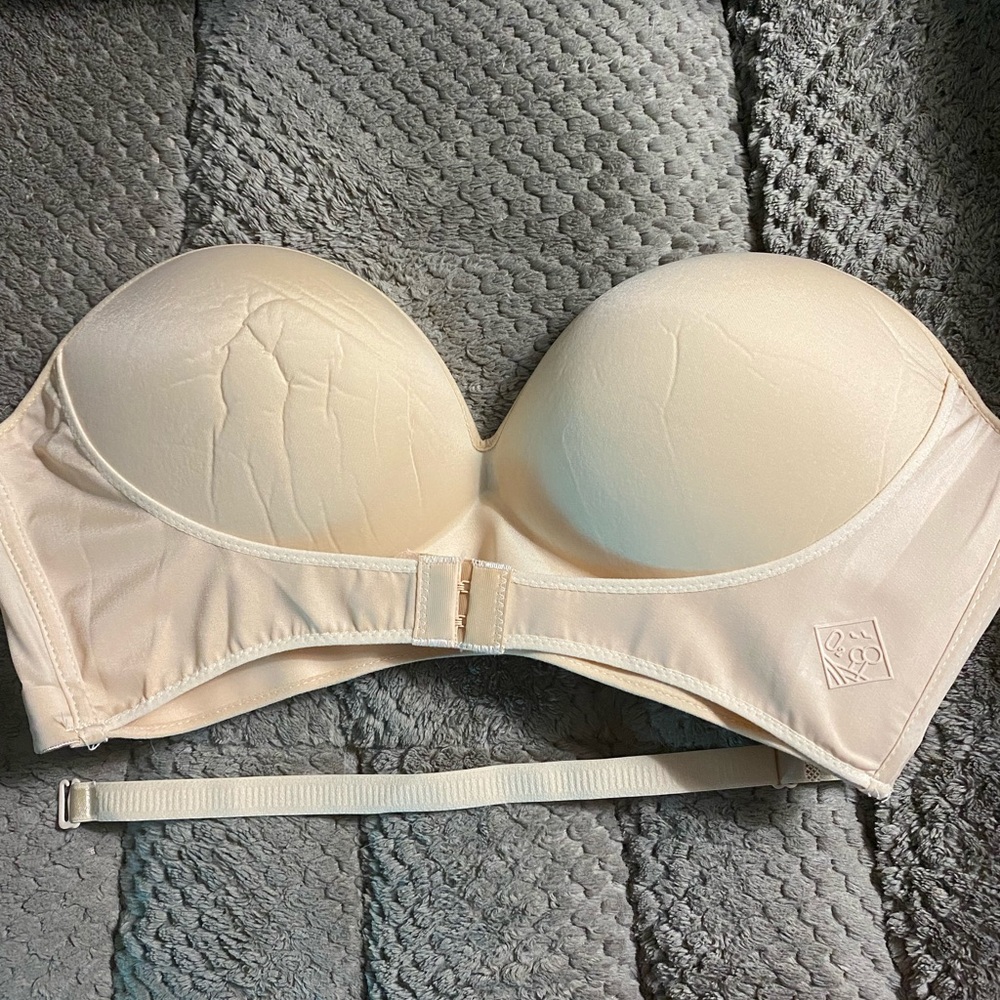 STRAPLESS BRA SIZE 38